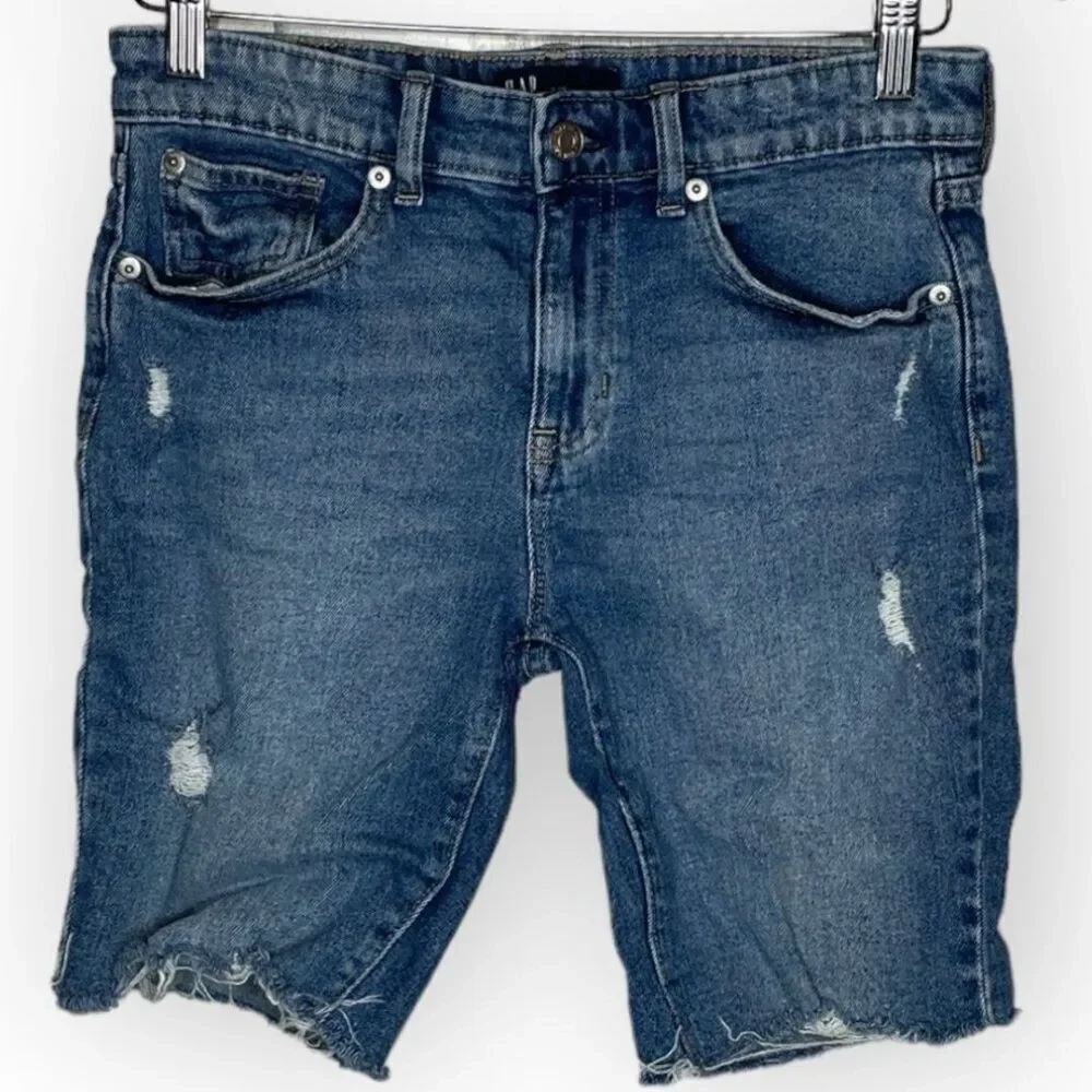 Gap denim 9” Bermuda shorts size 2 distressed jean denim ripped